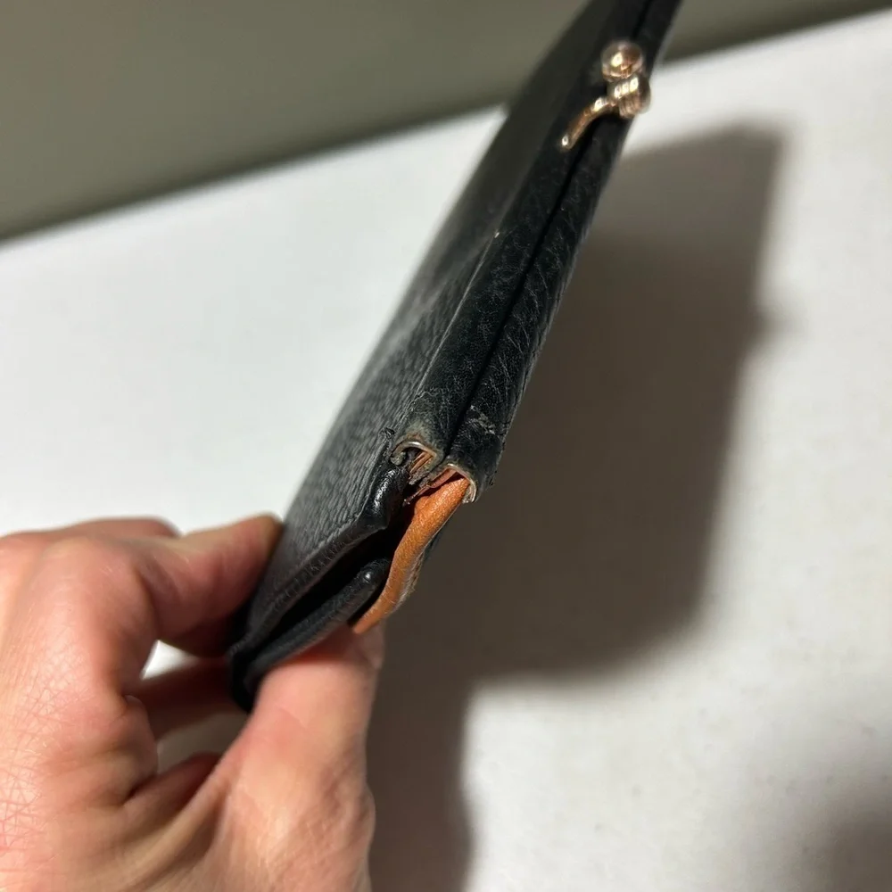 Vintage Dooney & Bourke Wallet Black Pebble Leather Clutch KISS lock